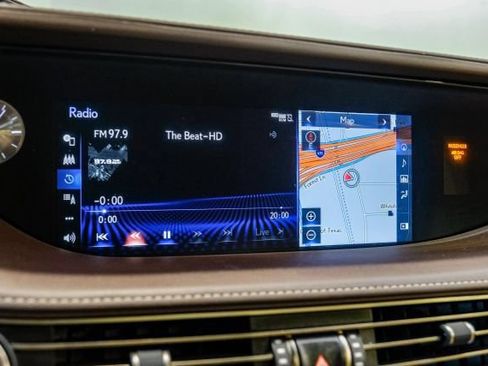 Used 2018 Lexus LS 500 w/ Accessory Package (Z1) RWD image 41