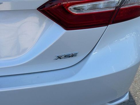Certified 2020 Toyota Camry XSE FWD image 5