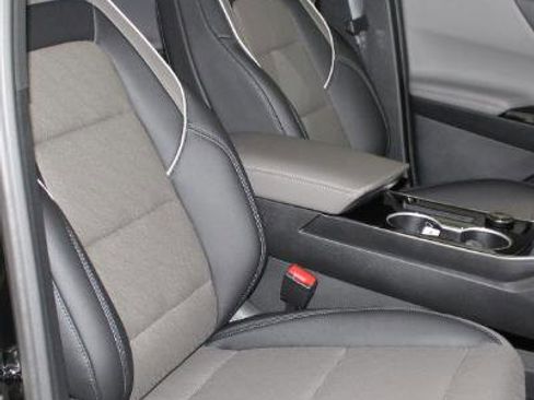 New 2026 Chevrolet Equinox LT w/ Convenience Package II image 22