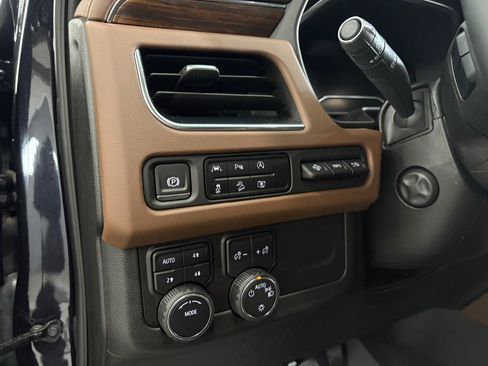 Used 2024 Chevrolet Tahoe High Country image 10