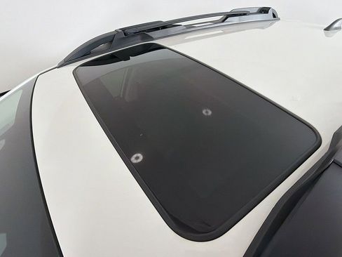 Used 2023 Subaru Outback Limited image 17