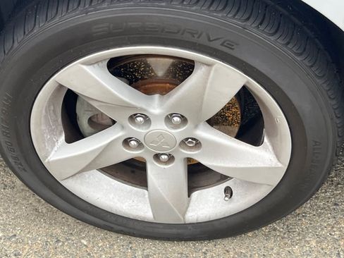 Used 2006 Mitsubishi Eclipse GS FWD image 10