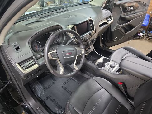 Used 2022 GMC Terrain Denali w/ Black Diamond Edition AWD/4WD image 16