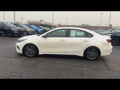 Used 2024 Kia Forte GT-Line w/ GT-Line Premium Package FWD image 5