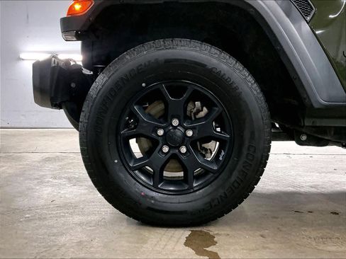 Used 2021 Jeep Wrangler Unlimited Sport image 12