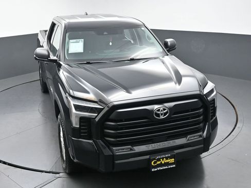 Used 2023 Toyota Tundra SR5 w/ SR5 Convenience Package AWD/4WD image 38