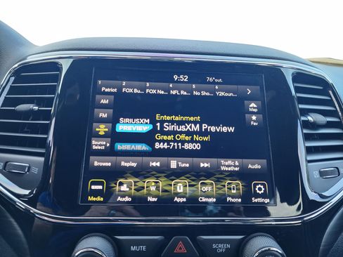 Used 2021 Jeep Grand Cherokee Laredo X AWD/4WD image 22