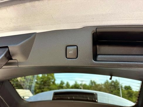 Used 2022 Ford Escape SEL AWD/4WD image 17