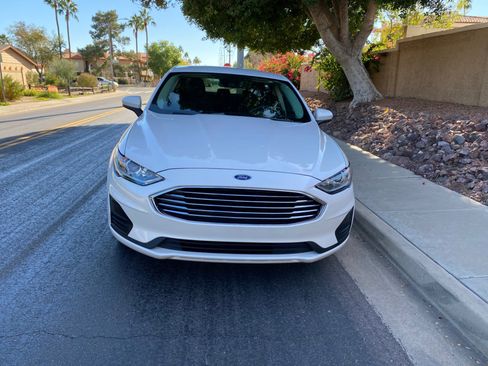 Used 2019 Ford Fusion SE image 11