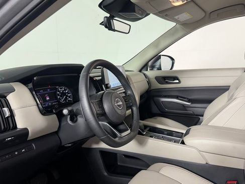 Used 2023 Nissan Pathfinder SL FWD image 23