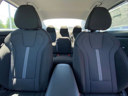 New 2026 Hyundai Elantra SE w/ Cargo Package FWD image 28