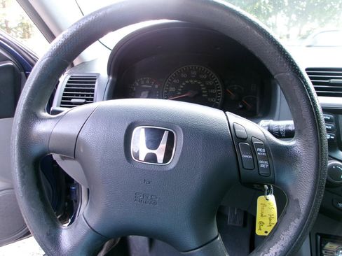 Used 2005 Honda Accord LX image 13