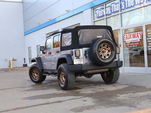 Used 2018 Jeep Wrangler Unlimited Sport S image 30