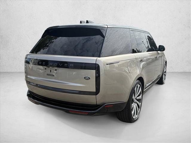 Used 2023 Land Rover Range Rover Long Wheelbase SE AWD/4WD image 5