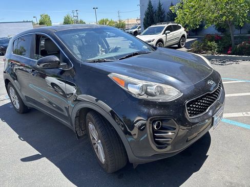 Used 2017 Kia Sportage LX AWD/4WD image 6
