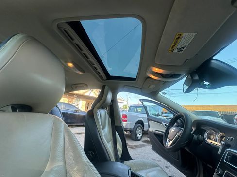 Used 2012 Volvo S60 T5 FWD image 6