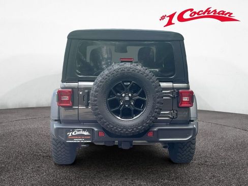Used 2024 Jeep Wrangler Sport AWD/4WD image 8