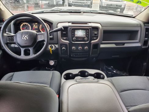 Used 2014 RAM 1500 Express image 24