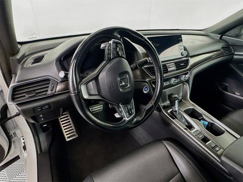 Used 2021 Honda Accord Sport image 9