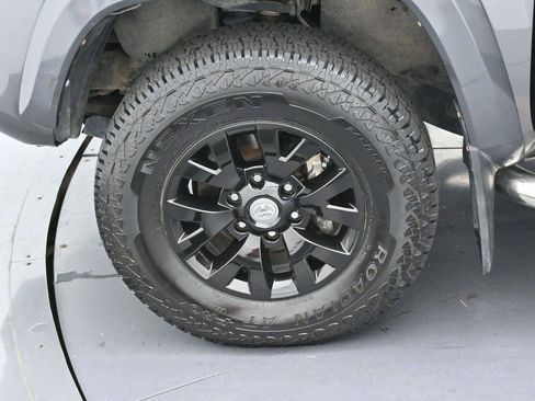 Used 2017 Toyota Tacoma SR5 w/ Tow Package AWD/4WD image 31