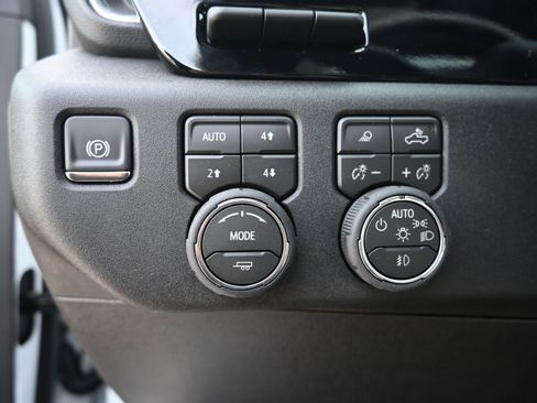 New 2026 Chevrolet Silverado 3500 High Country w/ High Country Premium Package image 29