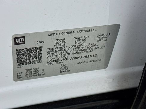 Used 2021 Chevrolet Traverse Premier w/ Redline Edition FWD image 32