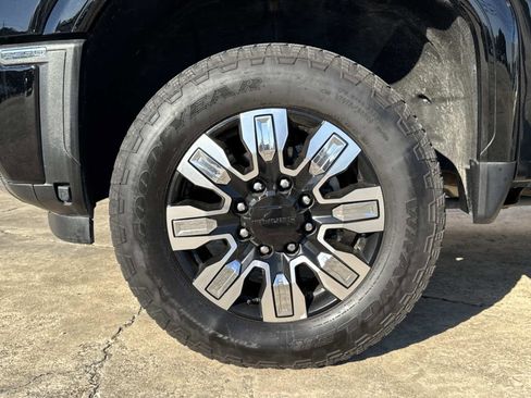 Used 2024 GMC Sierra 2500 Denali w/ Denali Reserve Package image 4