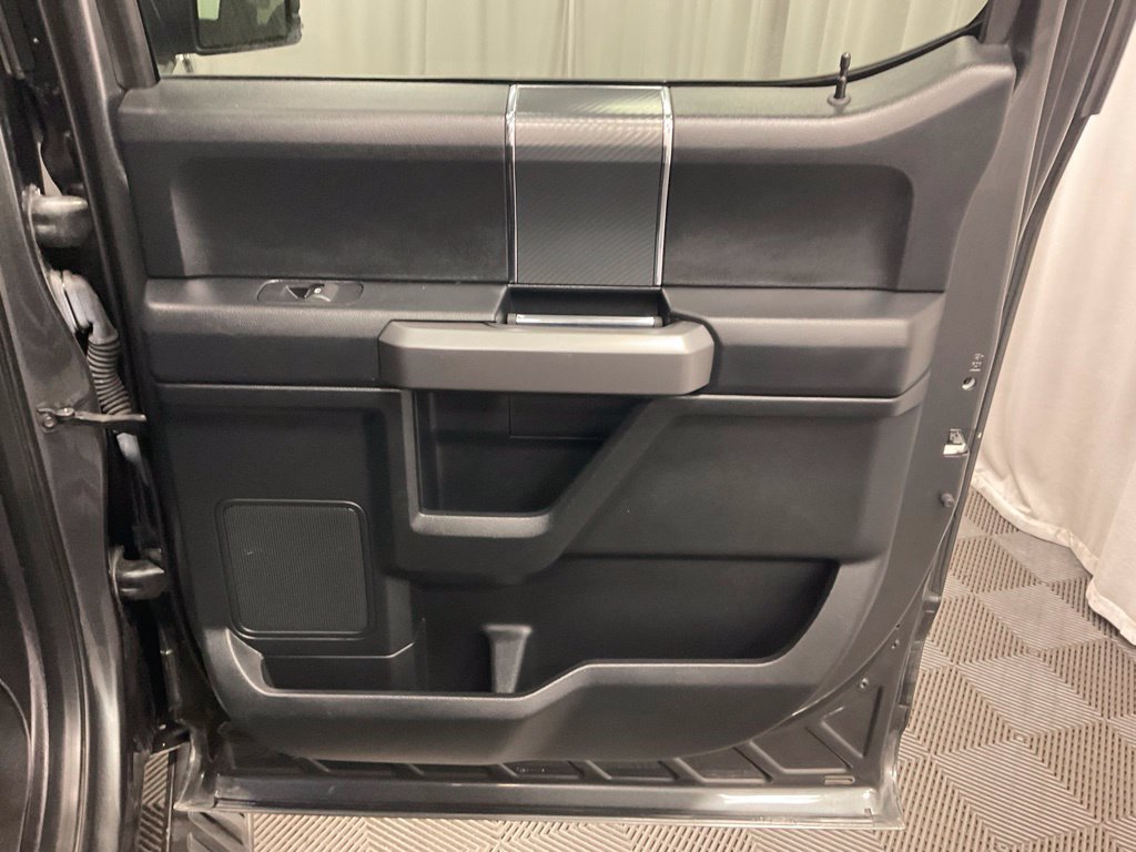 Used 2018 Ford F150 XLT w/ Equipment Group 302A Luxury AWD/4WD image 28