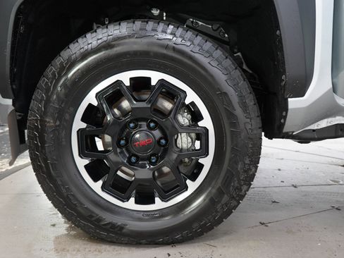 Used 2026 Toyota Tacoma TRD Off-Road AWD/4WD image 28