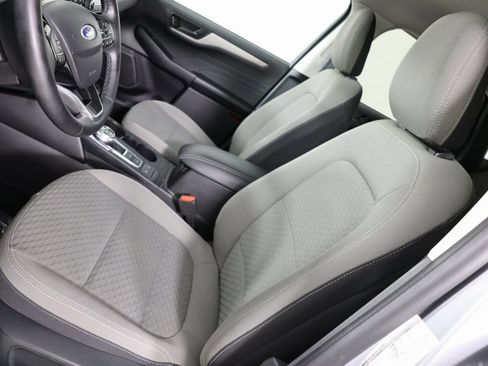 Used 2022 Ford Escape SE w/ Convenience Package image 9