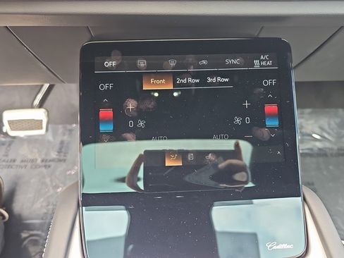 New 2026 Cadillac Vistiq Platinum w/ LPO, Floor Liner Package image 24