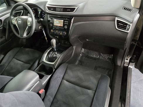 Used 2016 Nissan Rogue S image 23