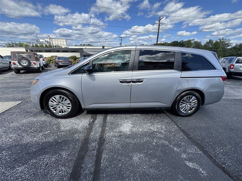 Used 2014 Honda Odyssey LX image 5
