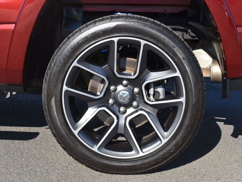 Used 2019 RAM 1500 Laramie image 13