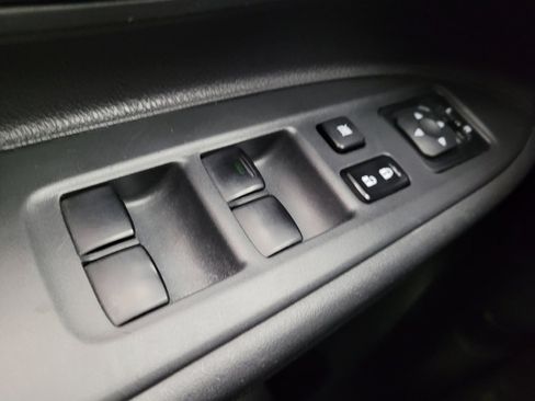 Used 2015 Mitsubishi Outlander GT image 27
