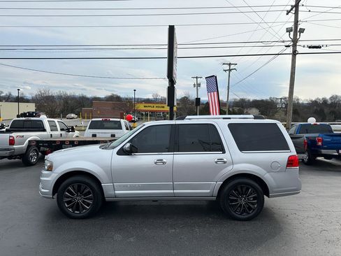 Used 2015 Lincoln Navigator 4WD image 1
