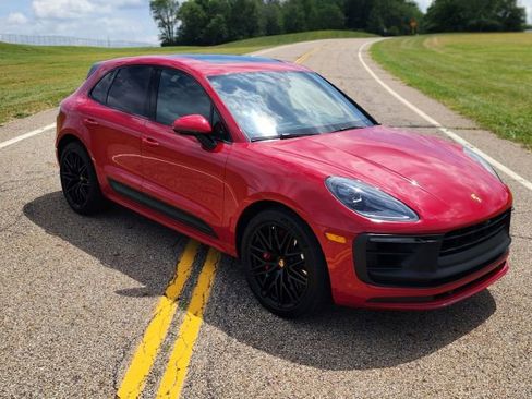 Used 2022 Porsche Macan GTS AWD/4WD image 12