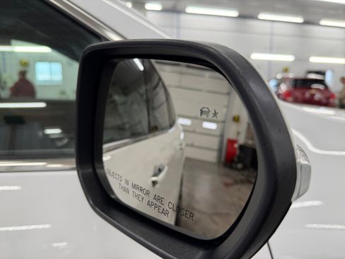 New 2026 GMC Acadia Denali Ultimate w/ LPO, Floor Liner Package image 32