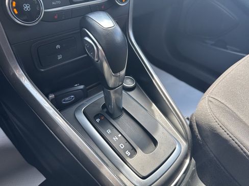 Used 2022 Ford EcoSport SE w/ SE Convenience Package image 19