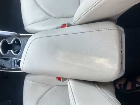 Certified 2022 Toyota Camry XLE FWD image 28