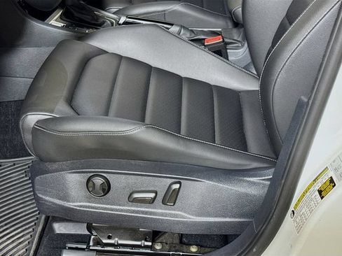 Used 2019 Volkswagen Golf Alltrack S AWD/4WD image 17