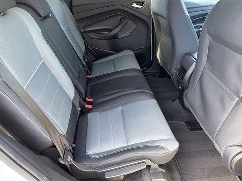Used 2015 Ford Escape SE image 15