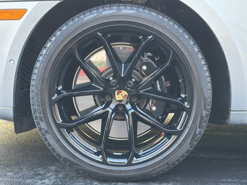 Used 2025 Porsche Macan GTS image 39