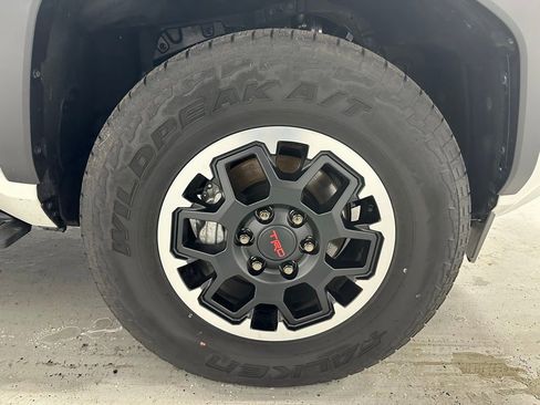 Used 2025 Toyota 4Runner TRD Off-Road Premium image 61