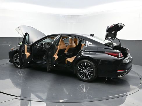 Used 2024 Lexus ES 350 w/ Premium Package image 41