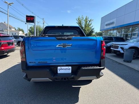 Used 2026 Chevrolet Silverado EV Trail Boss AWD/4WD image 7