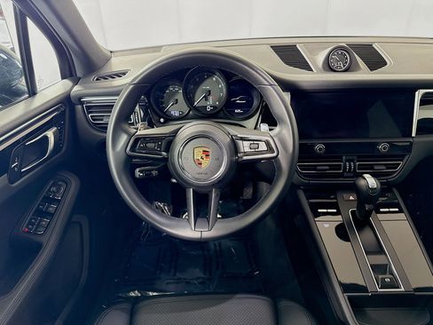 Certified 2023 Porsche Macan Turbo AWD/4WD image 23