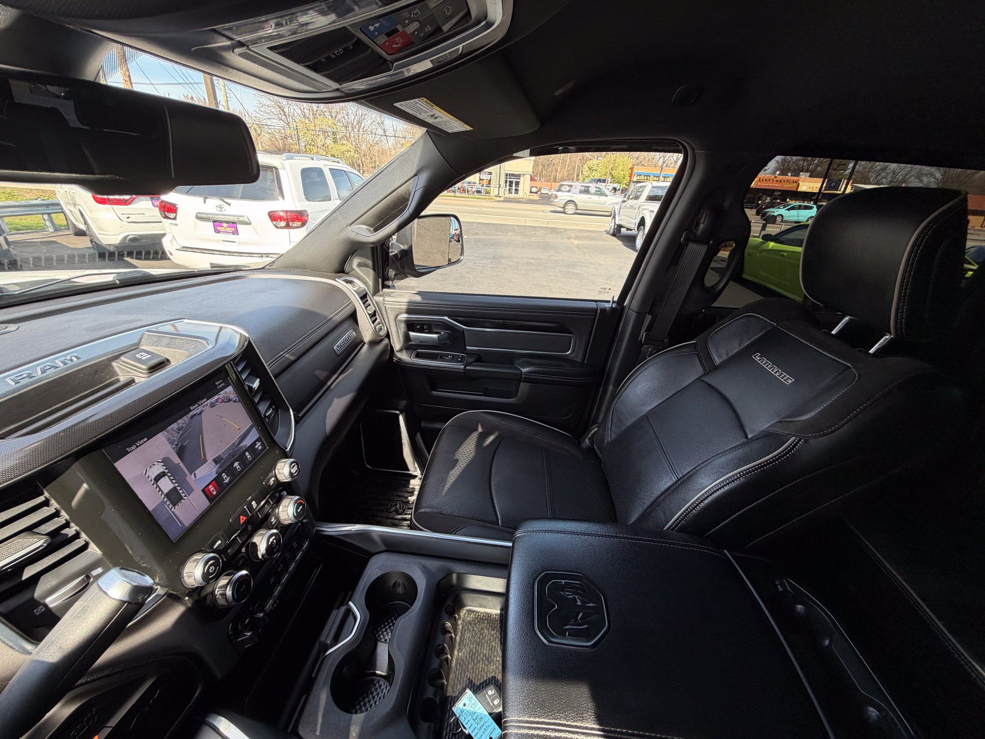 Used 2022 RAM 2500 Laramie w/ Night Edition AWD/4WD image 29