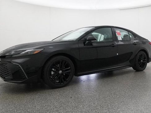 New 2026 Toyota Camry SE image 6