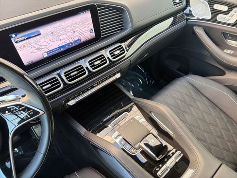 Certified 2024 Mercedes-Benz Maybach GLS 600 4MATIC image 28